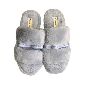 Fabletics Snug Strap Slippers Size 9 Powder Blue